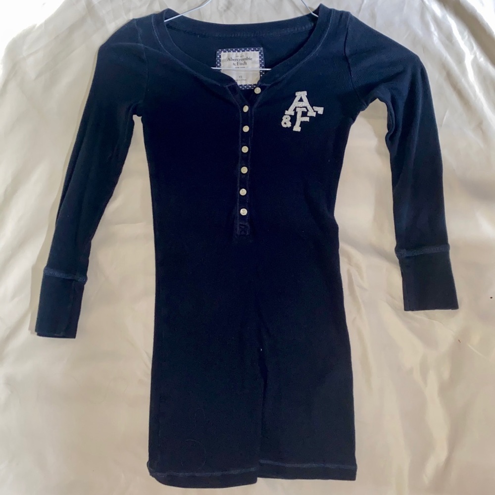 Abercrombie cropped sleeve shirt